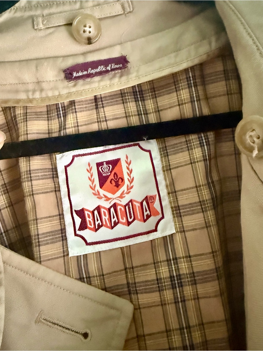 Classic Baracuta Beige Trench Coat — Timeless Outerwear